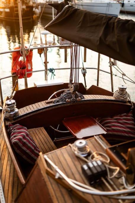The Captains Locker - 30Ft Yacht サンミゲル・デ・アボナ エクステリア 写真