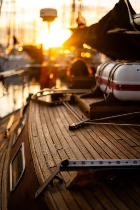 The Captains Locker - 30Ft Yacht サンミゲル・デ・アボナ エクステリア 写真