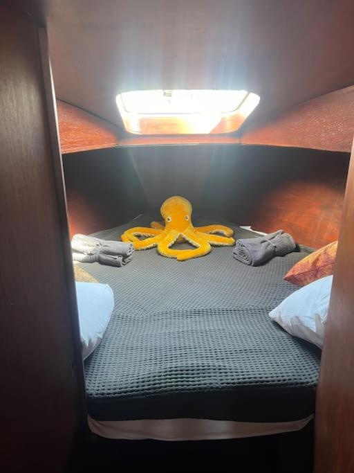 The Captains Locker - 30Ft Yacht サンミゲル・デ・アボナ エクステリア 写真